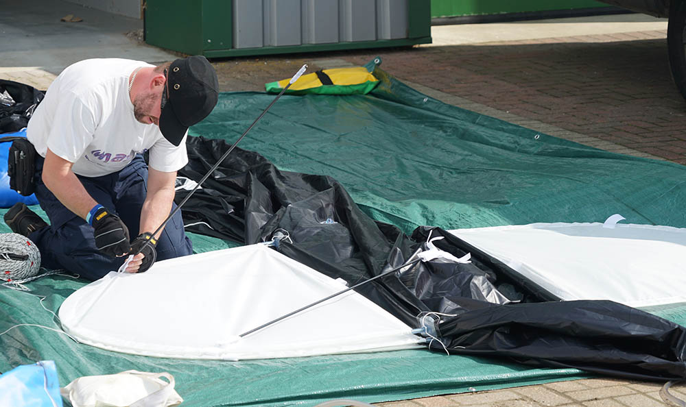 Assembling the Netmatters blimp